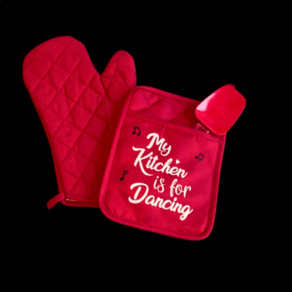 Oven mitt and pot holder w/custom quotes